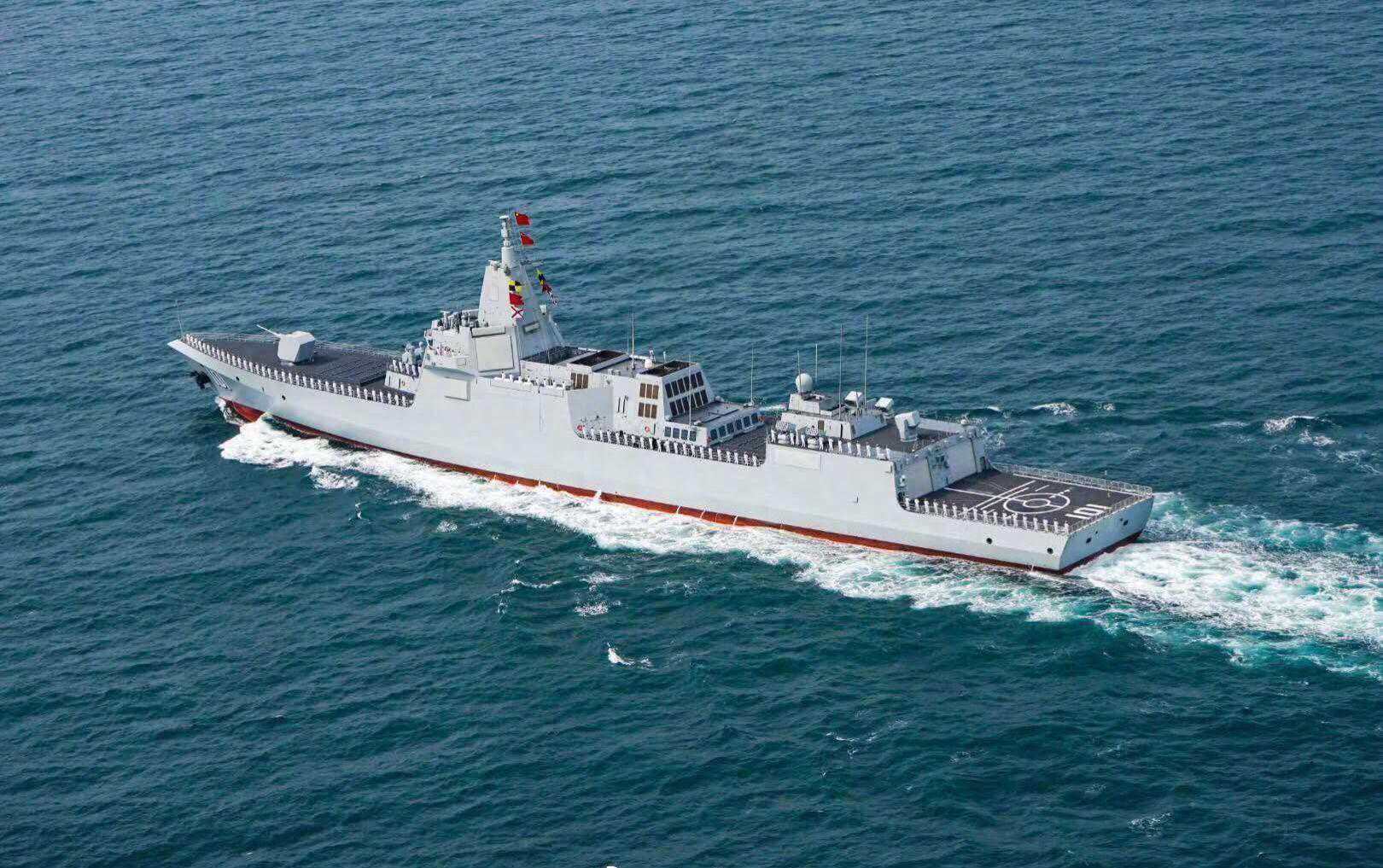 坏消息，055大驱被欺负了！好消息，欺负它的是中国空军！