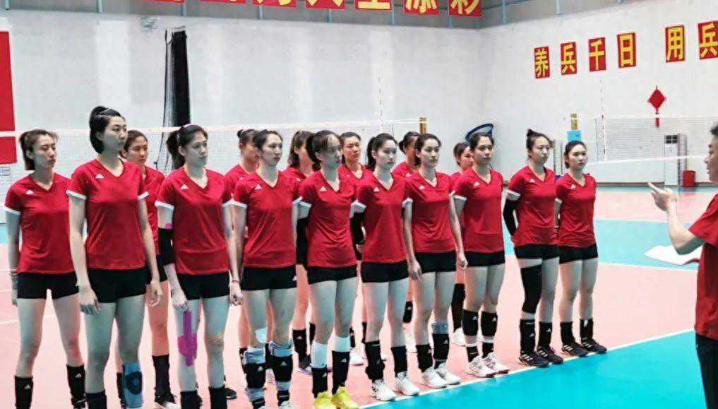 恭喜，女排最新集训动态曝光，王牌老将归来，李盈莹气势十足！