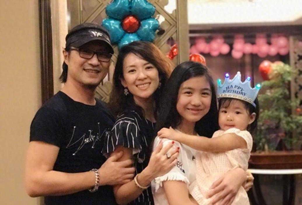 汪峰女儿新形象惊艳亮相，颠覆娱乐圈传统审美！