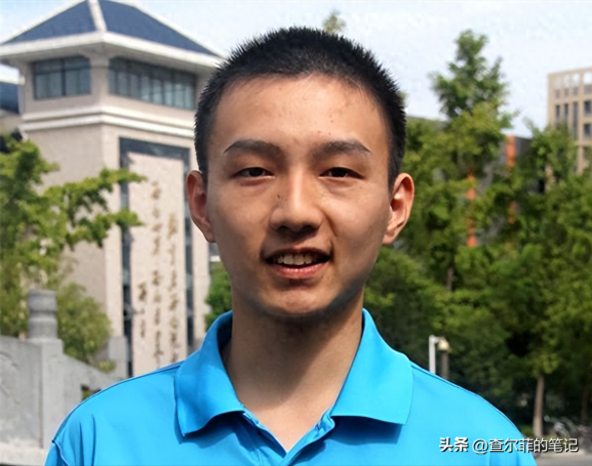 湖北一学霸放弃保送清华，说要享受高考过程，后来他考了多少分？