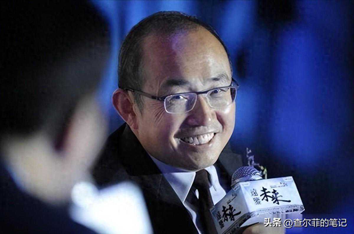 “倒向”美国的4位中国富豪：在国内疯狂捞钱，转头捐上亿给美国