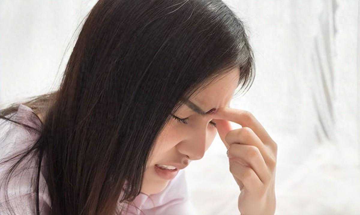 为什么早起后总是头晕？要警惕“晕石症”，可以用这3个办法判断