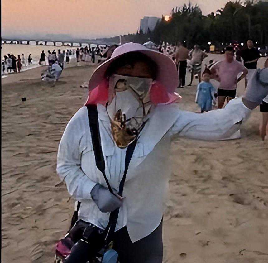 三亚又又又出事了！前有“圈地收费”，后有游客拍照遭女子辱骂