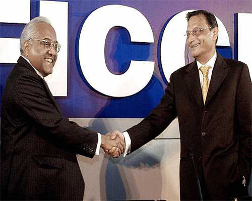 齐齐哈尔萌宠狗狗爱啃咬，仅仅是长牙的原因吗？