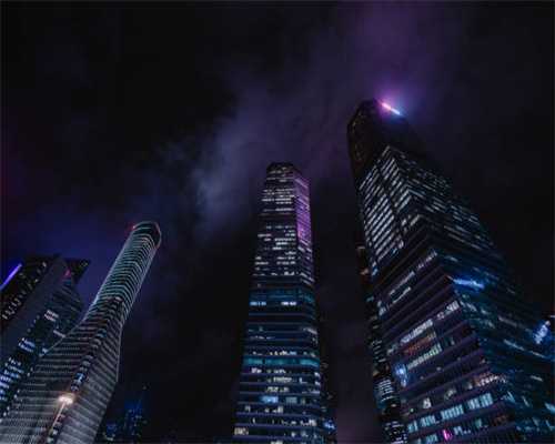 两岁孩子外出拜年，不幸被宠物狗咬断脚趾肌腱