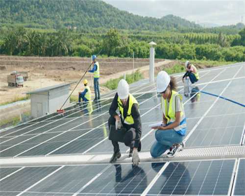 “德转”更新国际足坛左后卫球员最贵的15笔交易，今年夏窗占三席