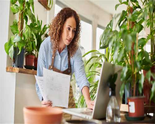 比猫中巨人缅因猫还大的猫是啥？是橘色缅因猫