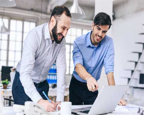 想狗狗活久点，这8种食物就不要给它吃，不然它有生命危险