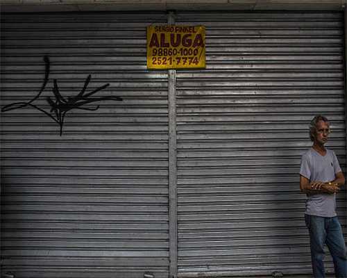 博美与哈士奇生下的狗狗长这样，眼睛大颜值高，继承了父母的优点