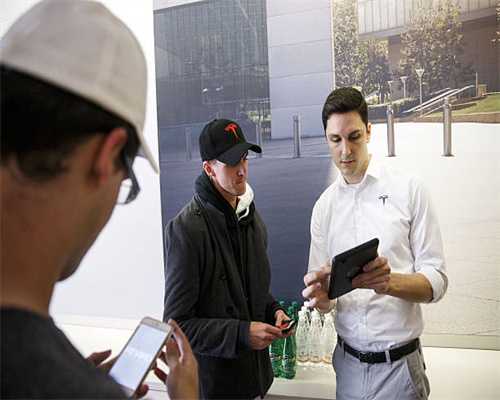 这几种小型鱼都是热带鱼，气温骤降需要开启加热管！